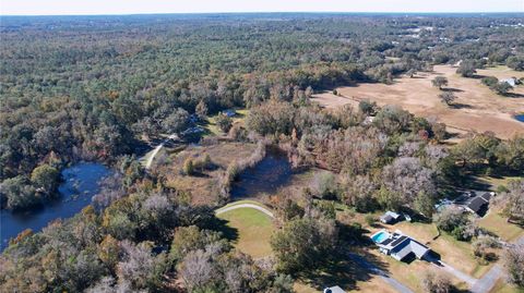 A home in BROOKSVILLE