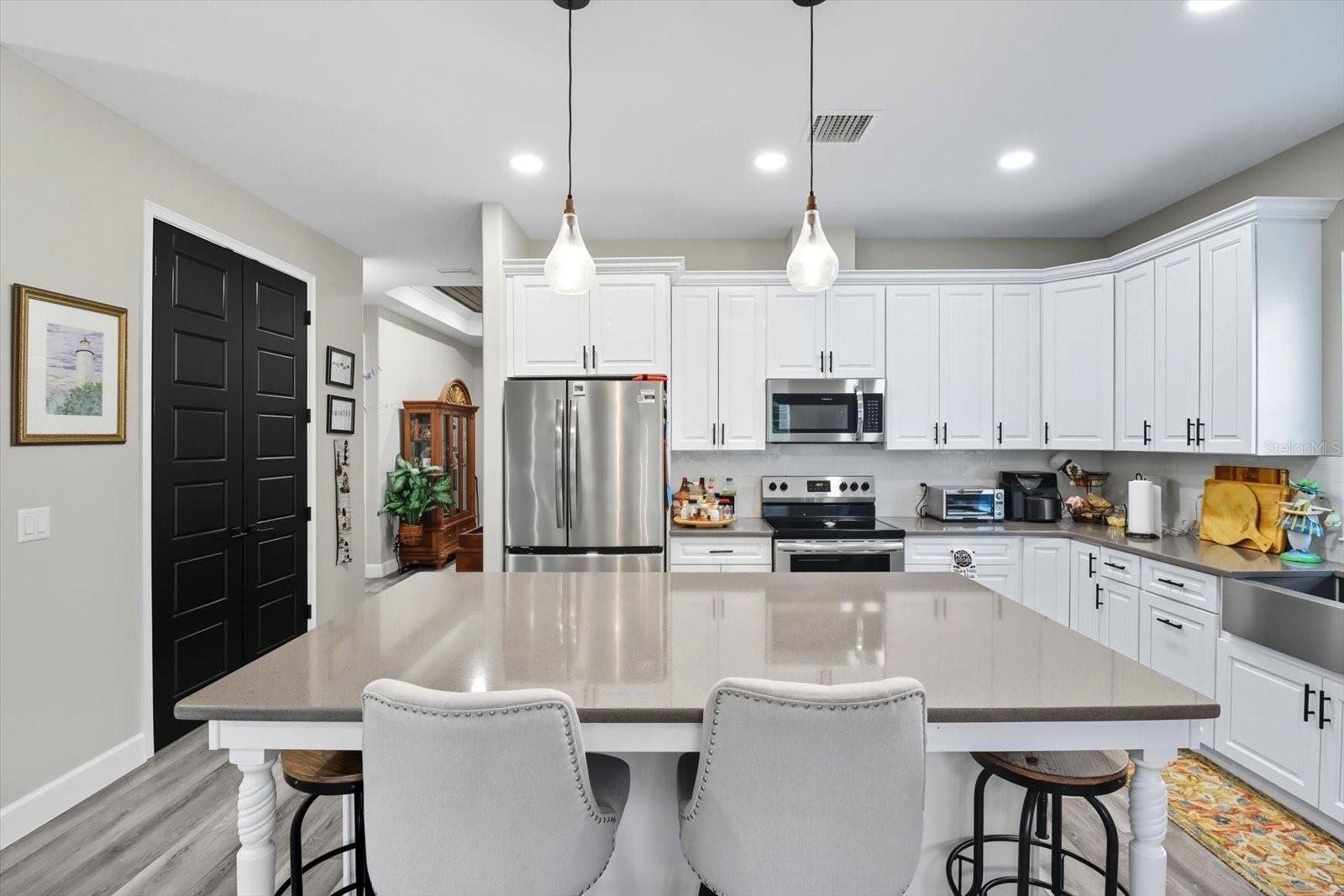 MOORINGS/POINT OWOODS PH 03 - Residential