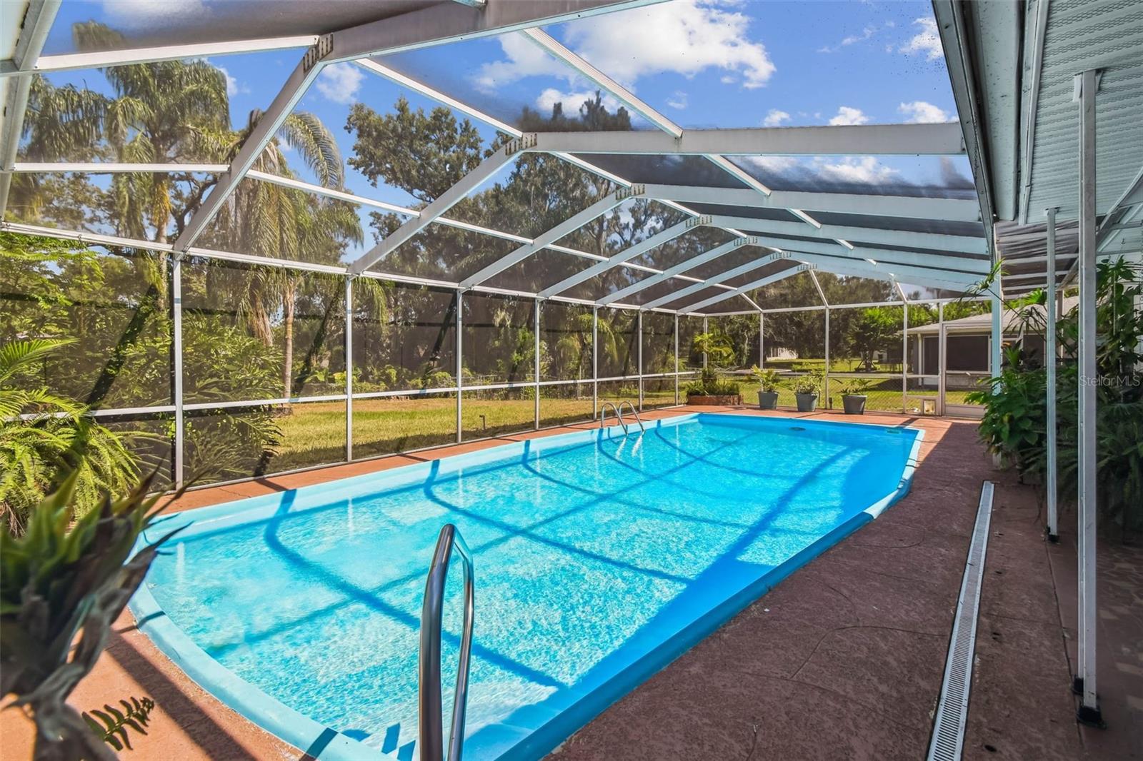 WOODBERRY & COTTAGEWOOD OAKS AREA - Residential