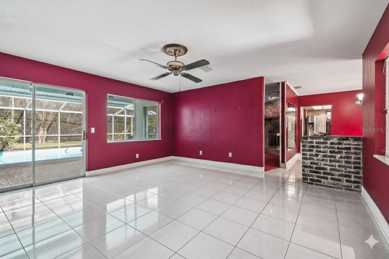 WOODBERRY & COTTAGEWOOD OAKS AREA - Residential