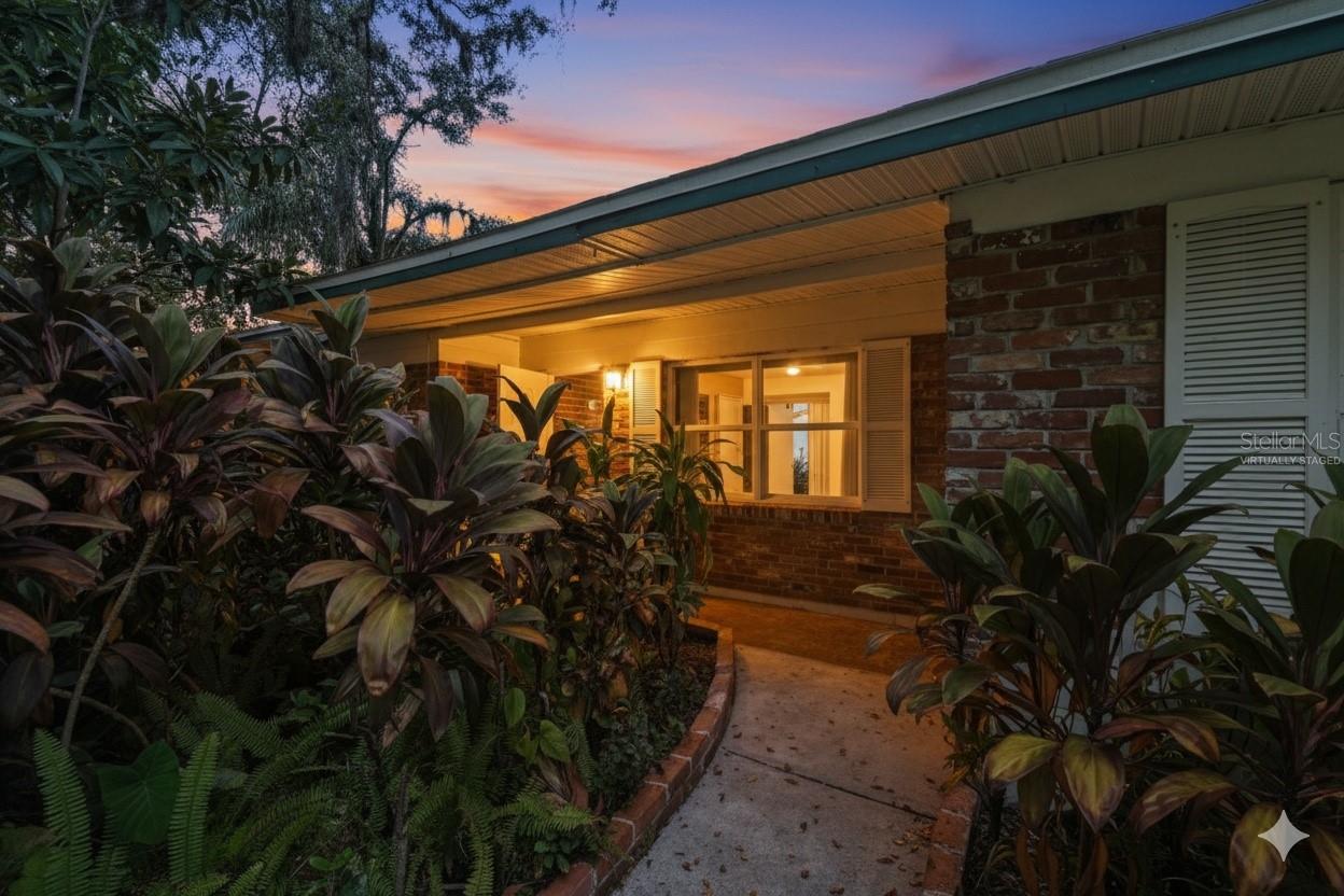 WOODBERRY & COTTAGEWOOD OAKS AREA - Residential