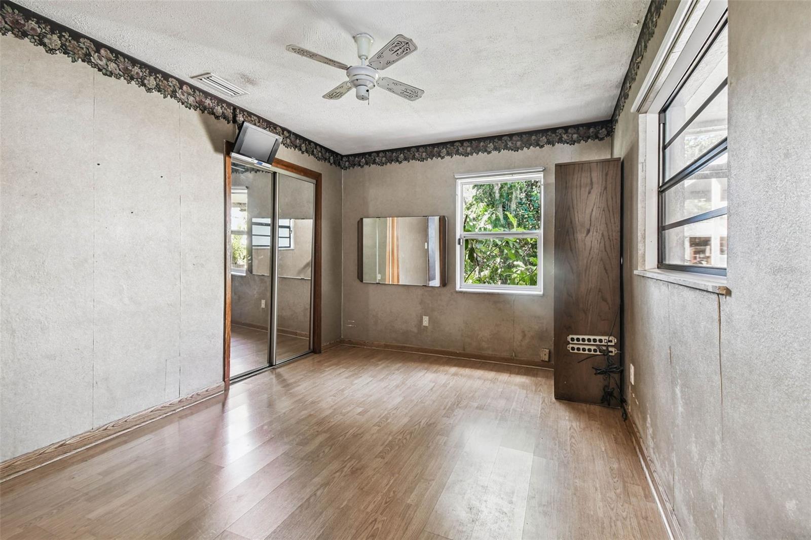 WOODBERRY & COTTAGEWOOD OAKS AREA - Residential