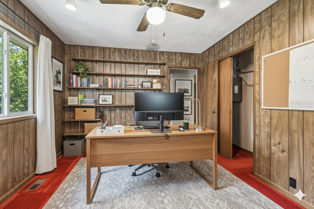 WOODBERRY & COTTAGEWOOD OAKS AREA - Residential
