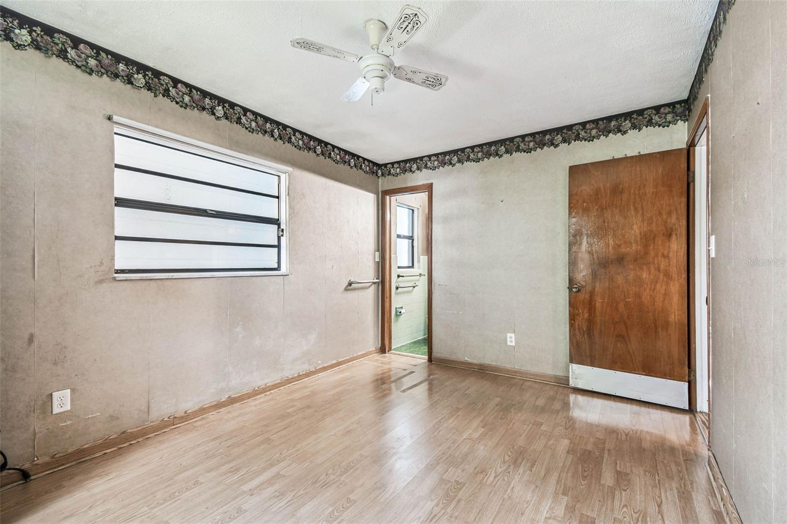 WOODBERRY & COTTAGEWOOD OAKS AREA - Residential