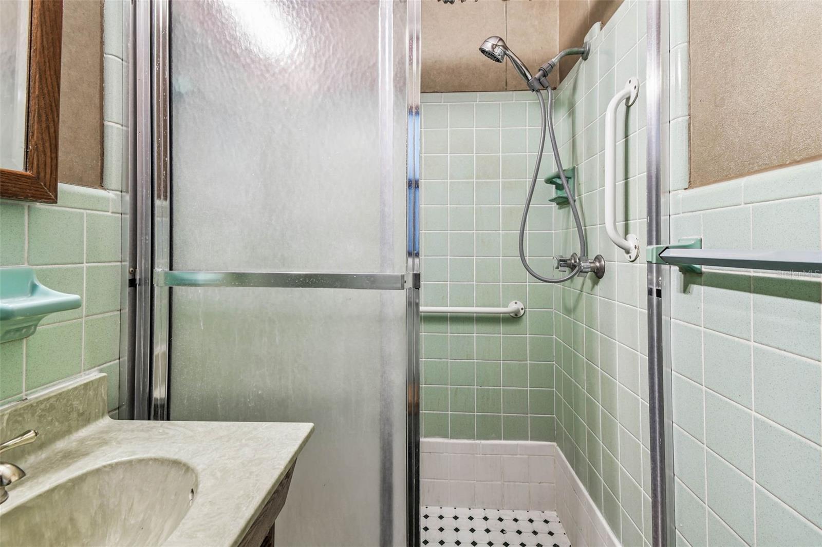 WOODBERRY & COTTAGEWOOD OAKS AREA - Residential