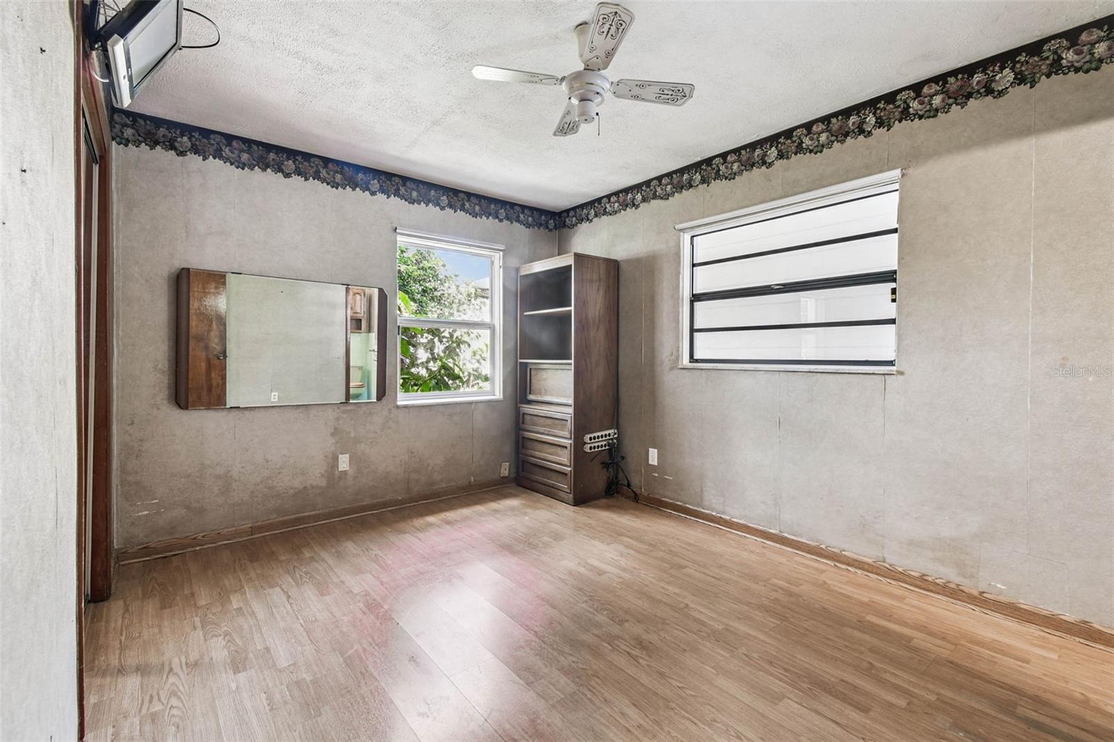 WOODBERRY & COTTAGEWOOD OAKS AREA - Residential