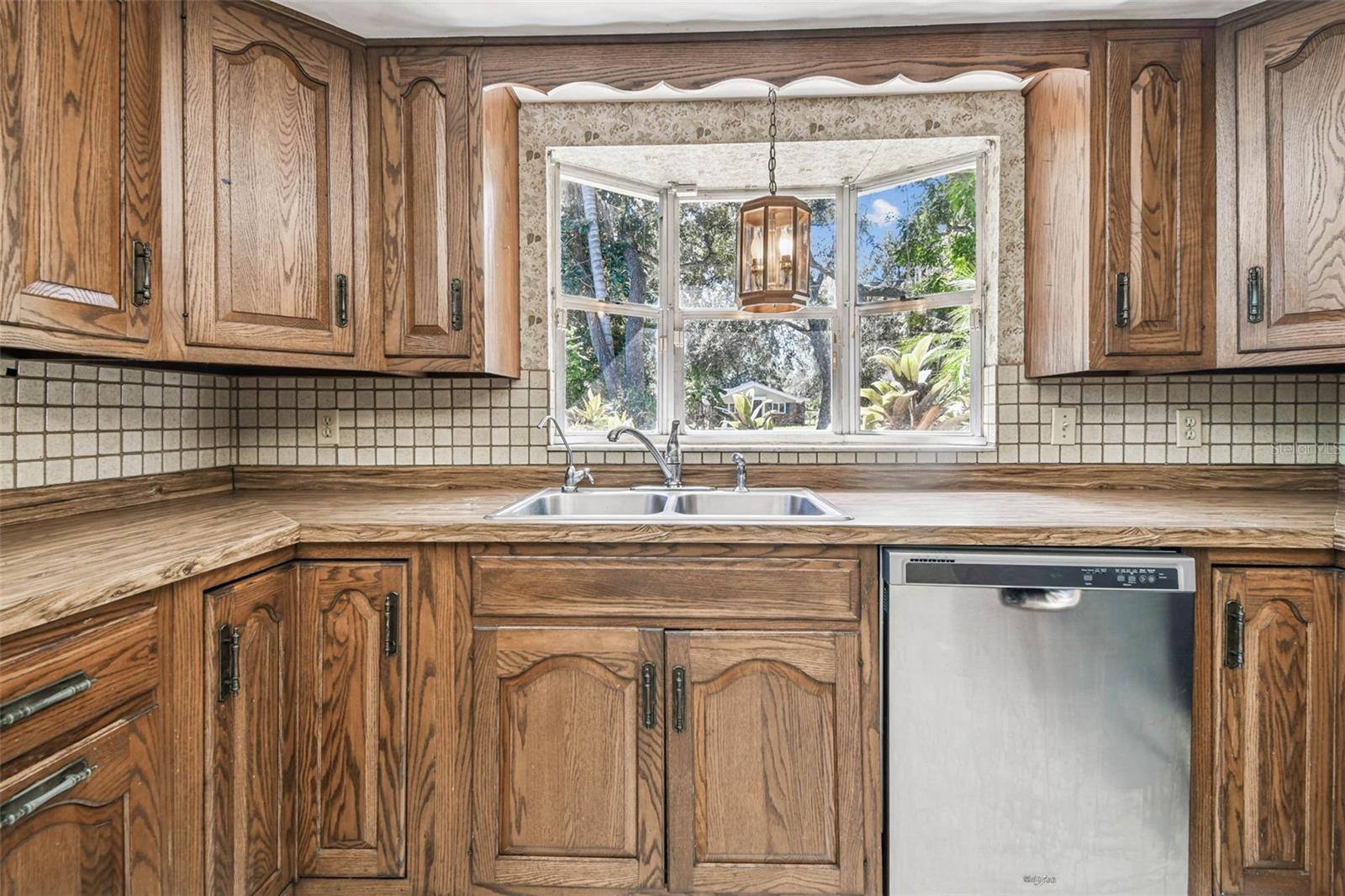 WOODBERRY & COTTAGEWOOD OAKS AREA - Residential