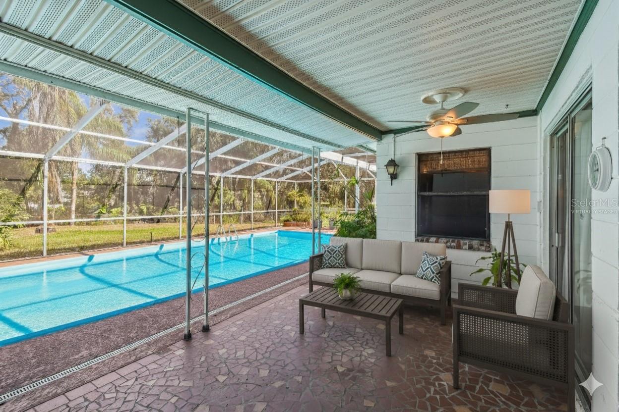 WOODBERRY & COTTAGEWOOD OAKS AREA - Residential