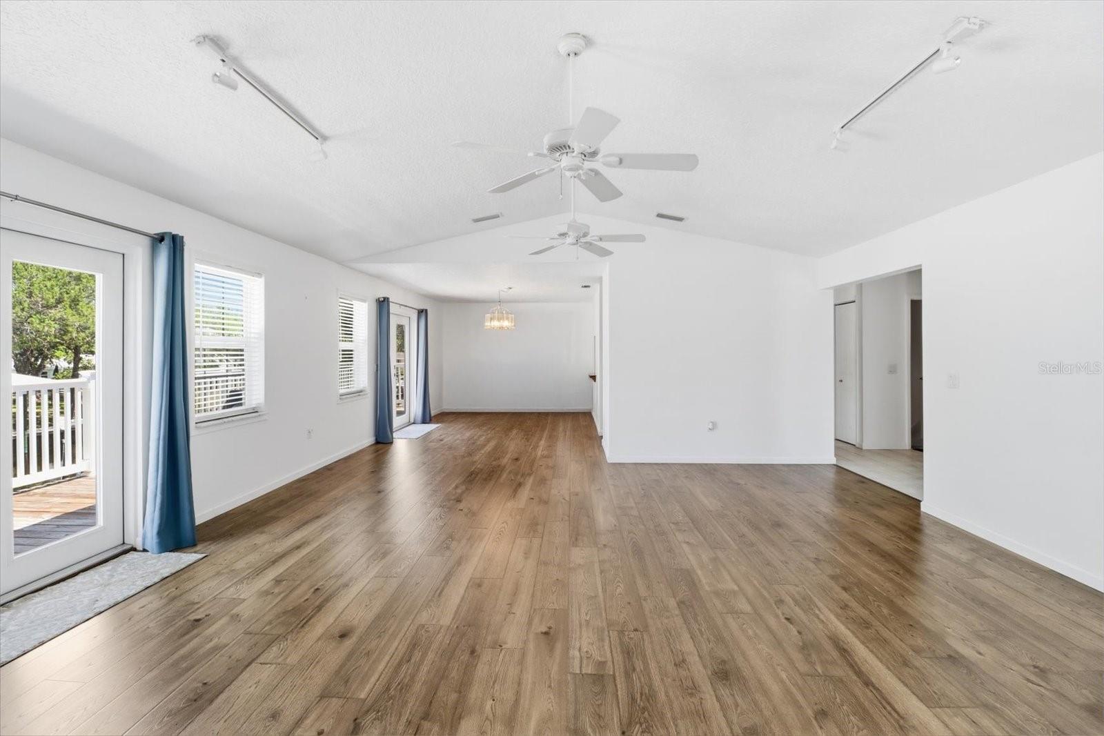 WOODLAND ESTATES UNIT 02 - Residential