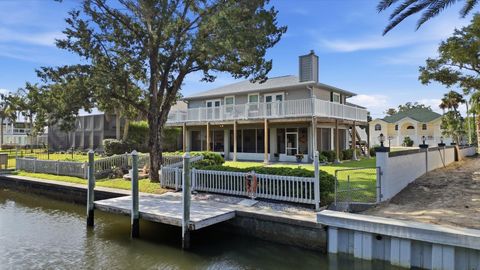 Tiny photo for 1931 NW 18th Street, Crystal River, FL 34428 (MLS # TB8506616)