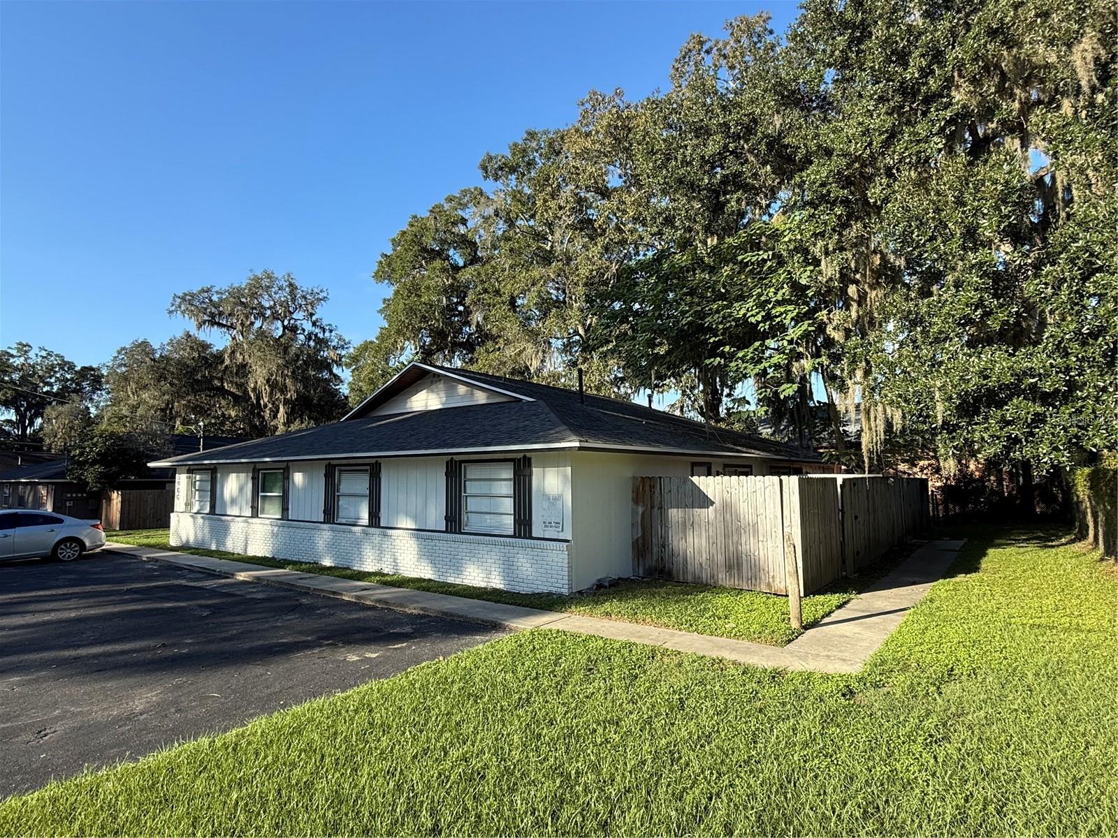 3900 SE 17TH COURT