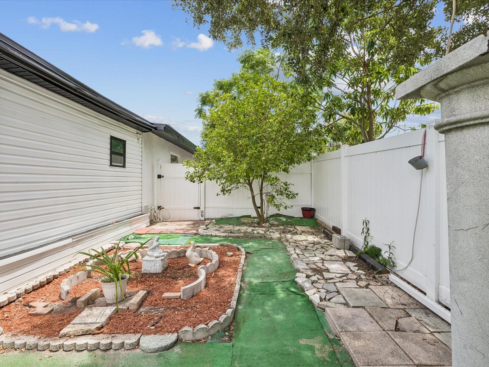 WESTSHORE ESTATES SOUTH 1ST AD - Residential