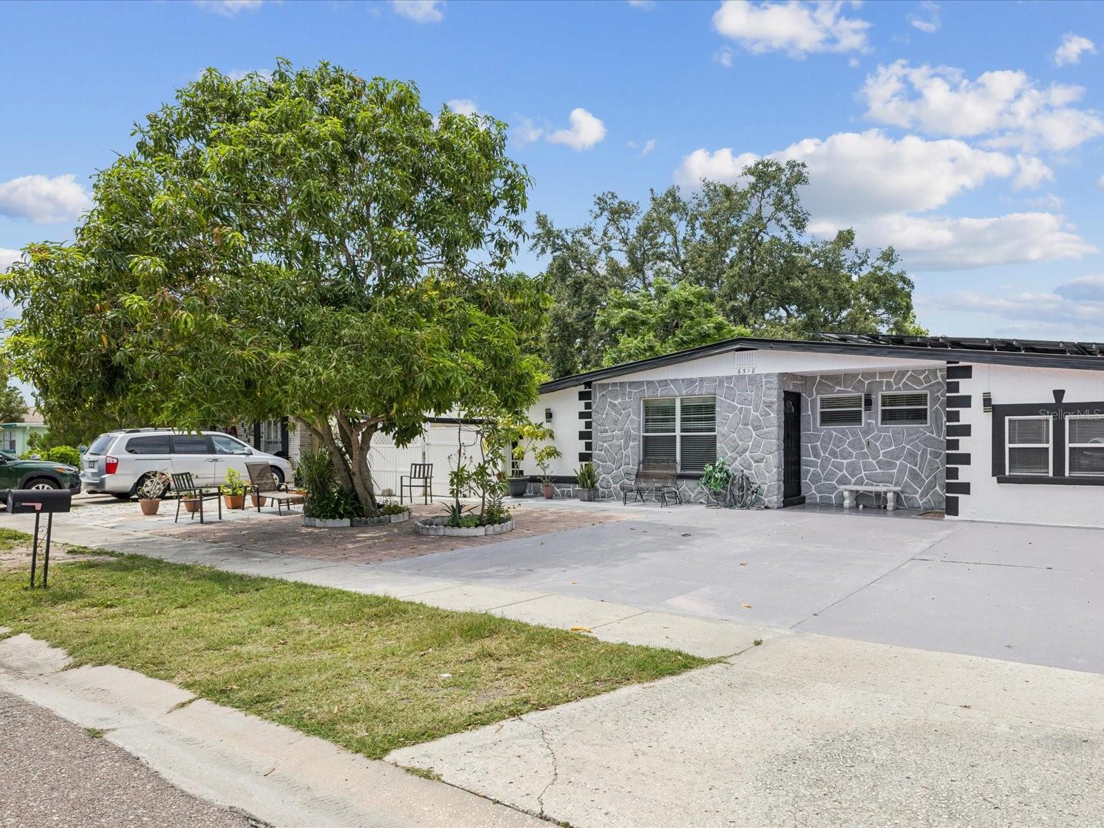 WESTSHORE ESTATES SOUTH 1ST AD - Residential