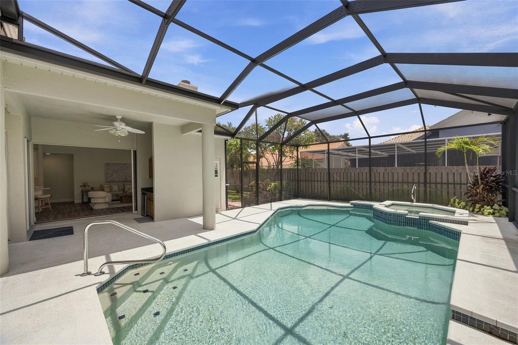 Photo of 980 Live Oak Avenue NE, St Petersburg, FL 33703 (MLS # TB8526964)