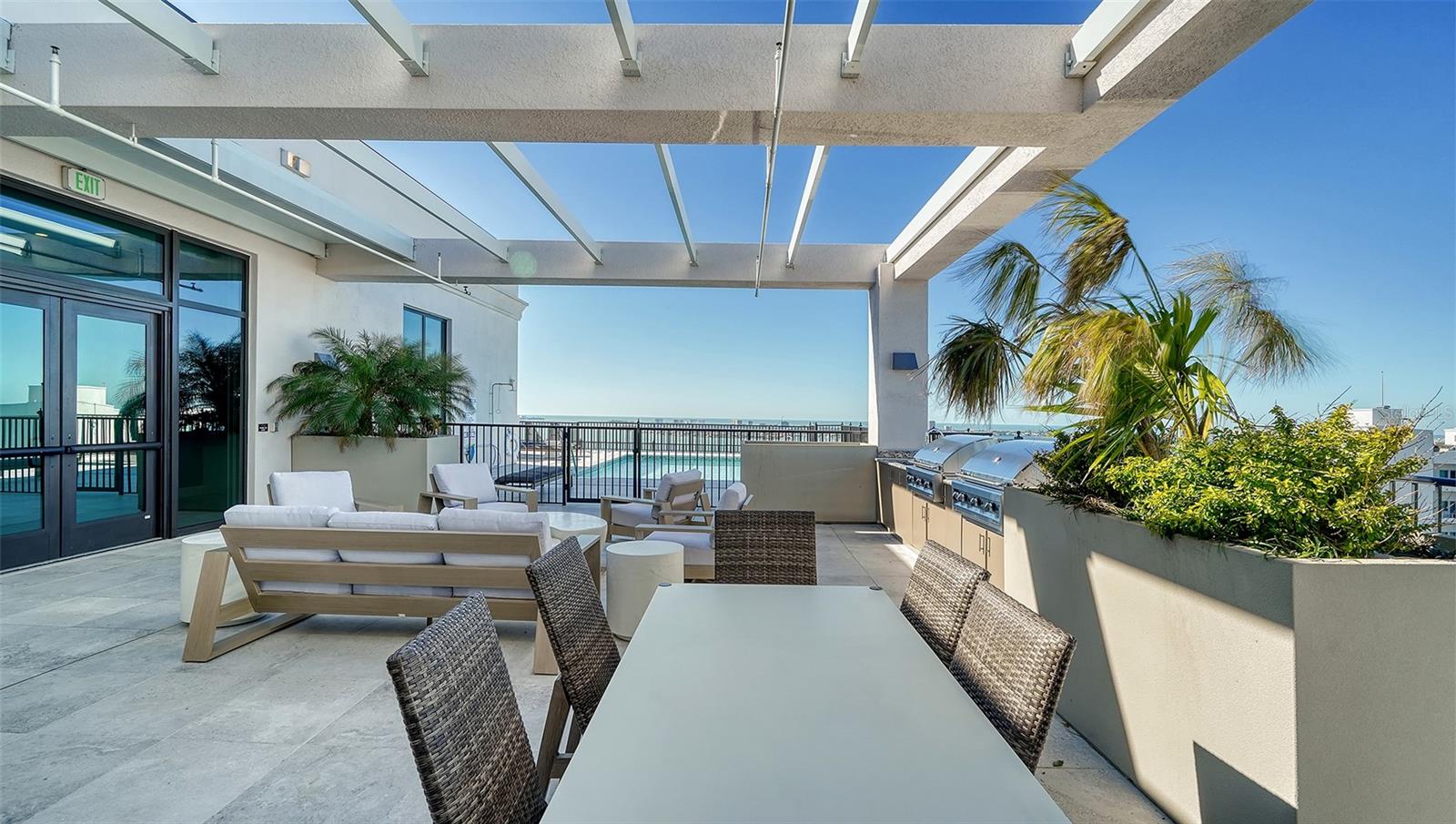 THE DEMARCAY - Residential