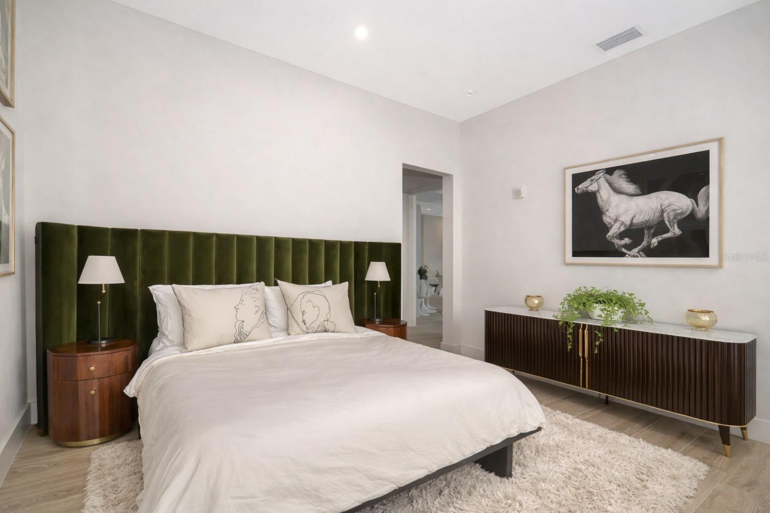 THE DEMARCAY - Residential