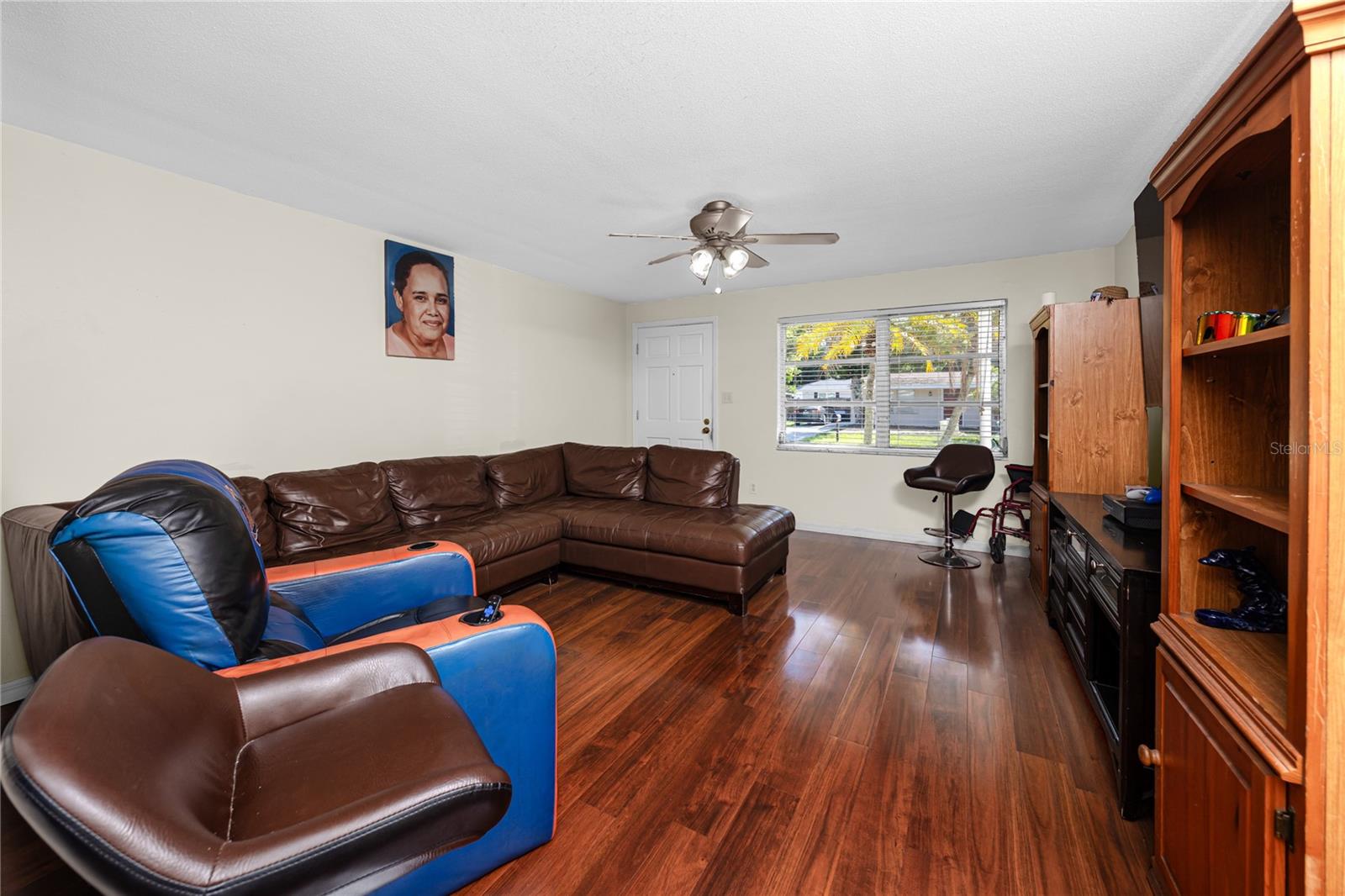 332 ACROPOLIS DRIVE