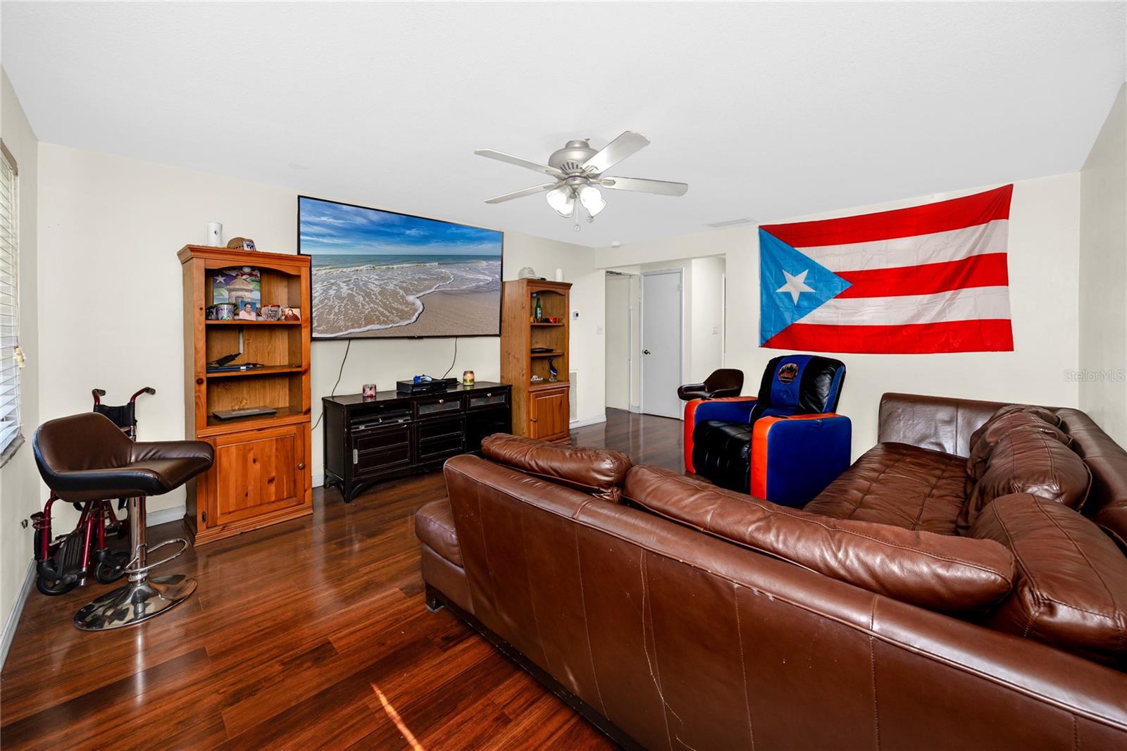 332 ACROPOLIS DRIVE