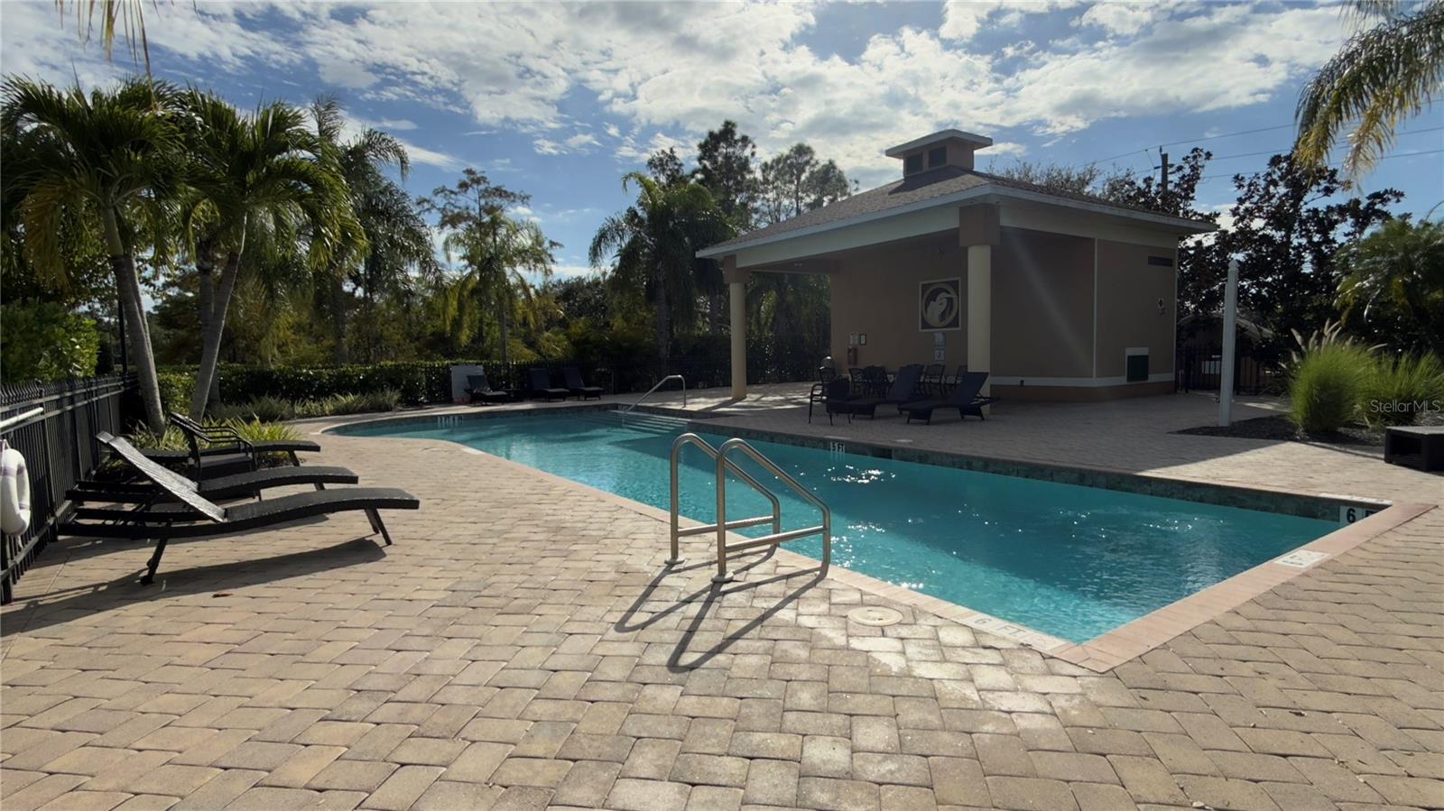 PALMER OAKS ESTS, UNIT 1 - Residential Lease