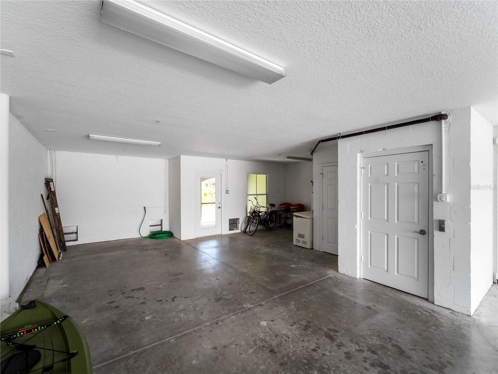 LANDINGS AT CORAL CREEK - Residential