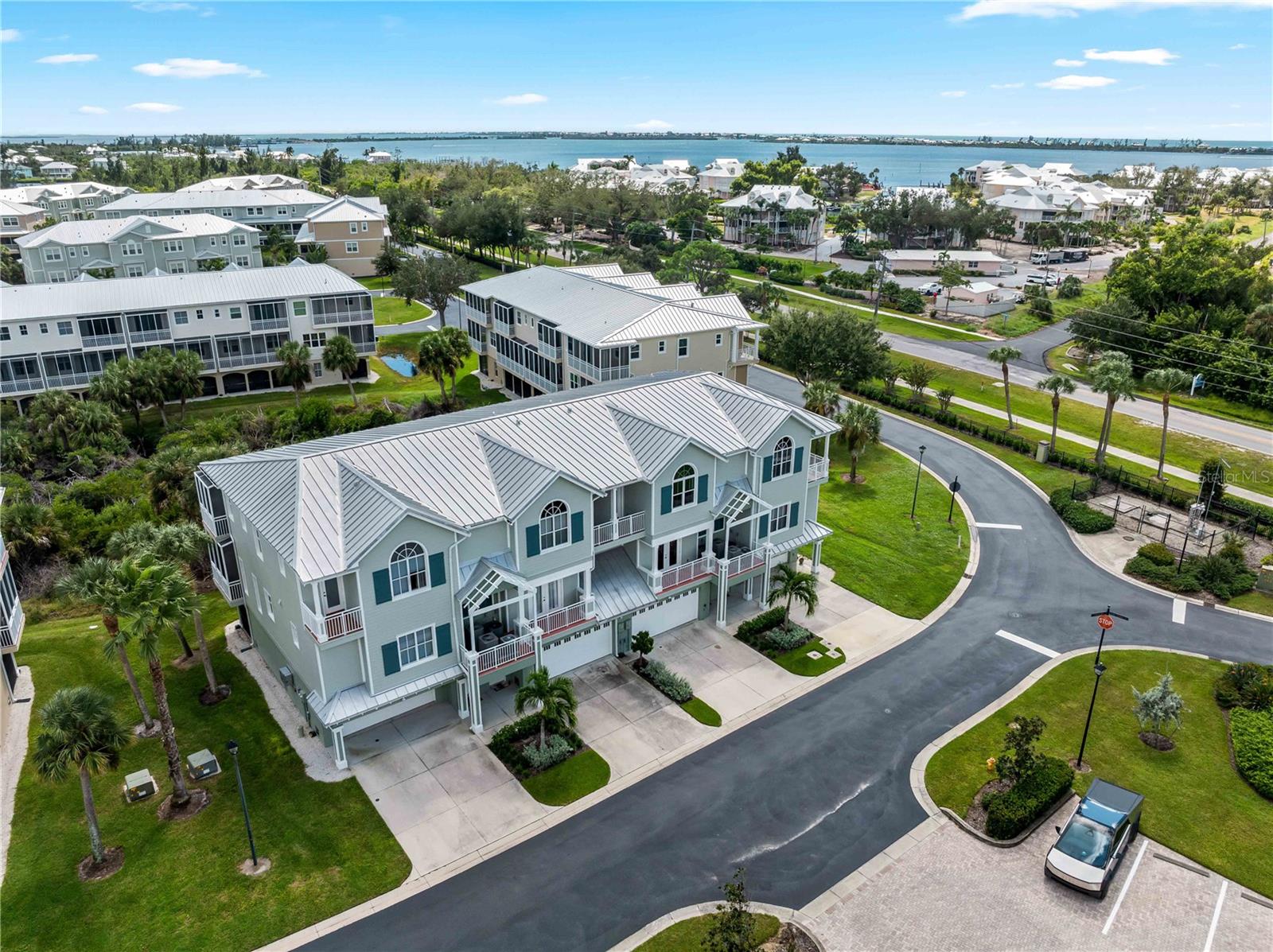 LANDINGS AT CORAL CREEK - Residential