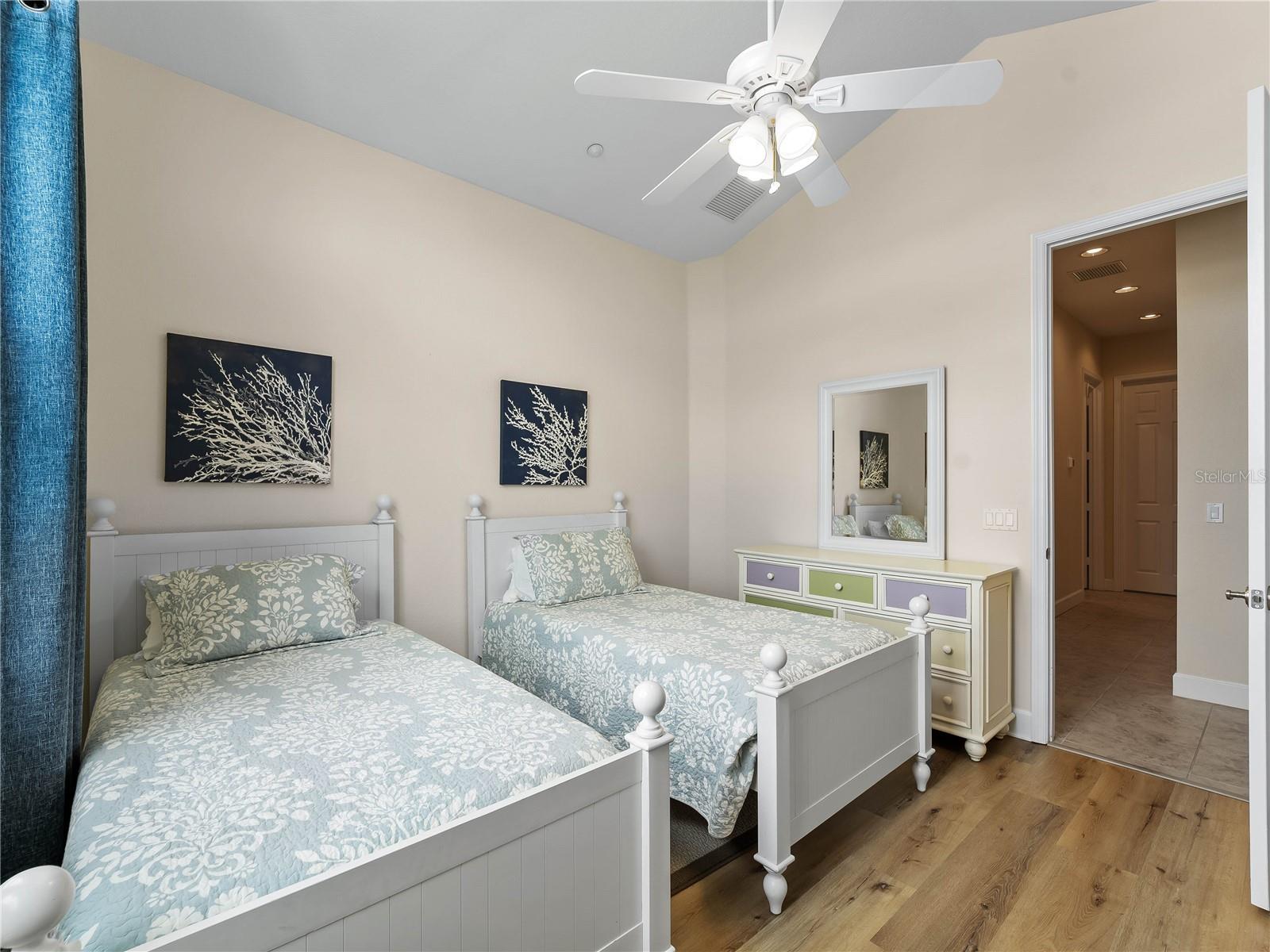 LANDINGS AT CORAL CREEK - Residential