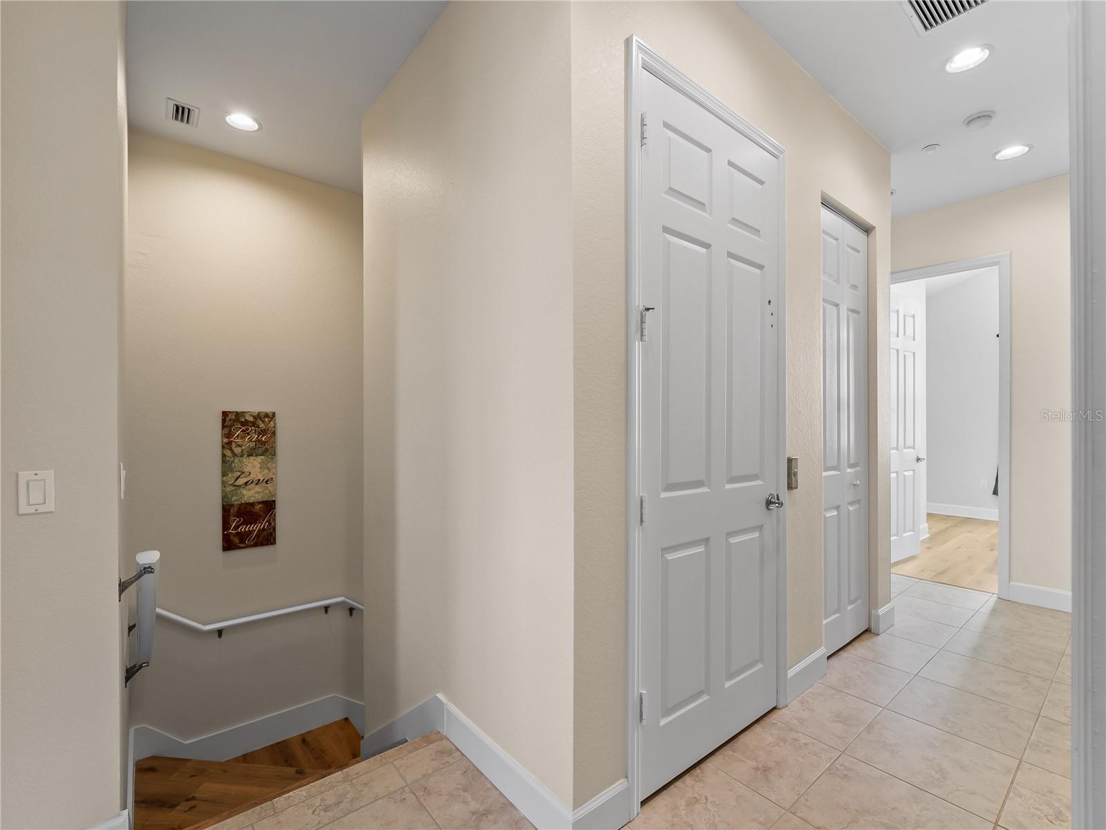 LANDINGS AT CORAL CREEK - Residential