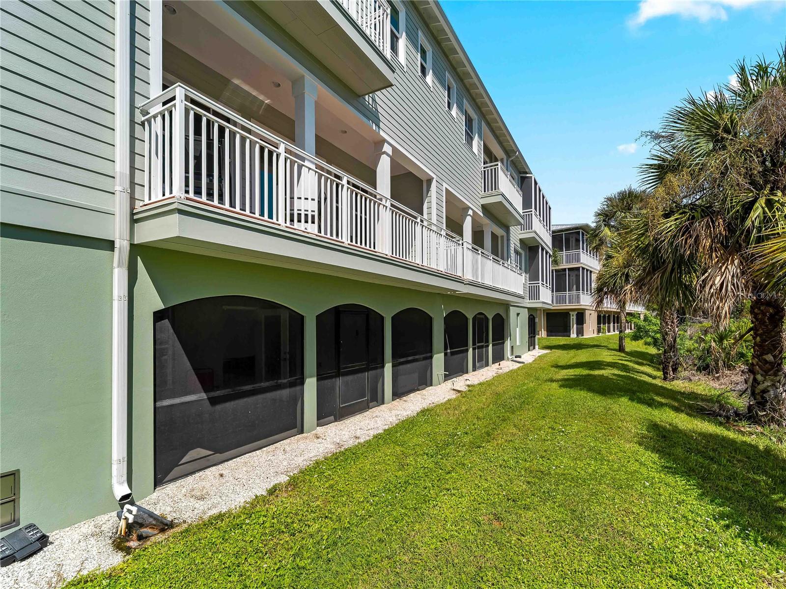 LANDINGS AT CORAL CREEK - Residential