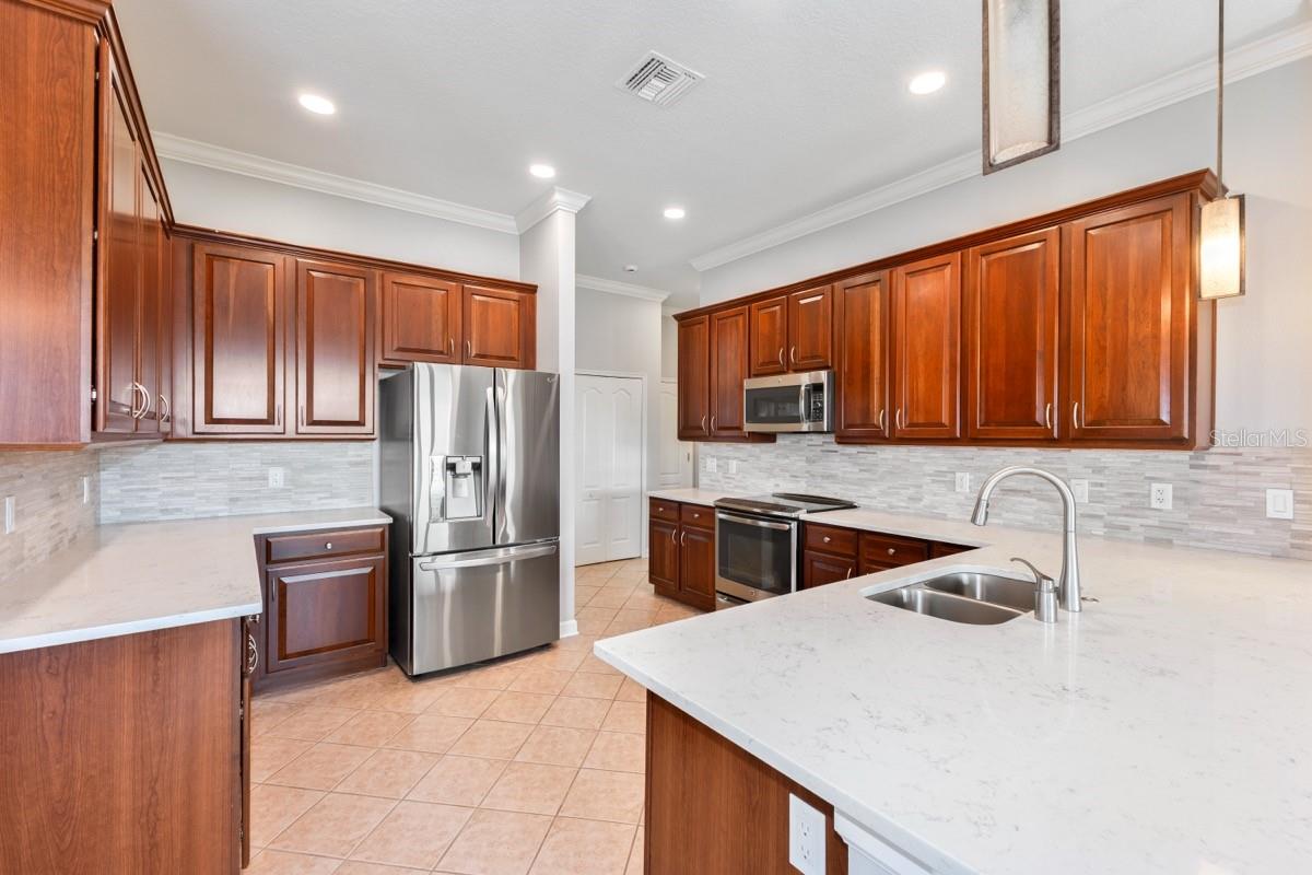 WESTMINSTER LANDING PH 01 - Residential