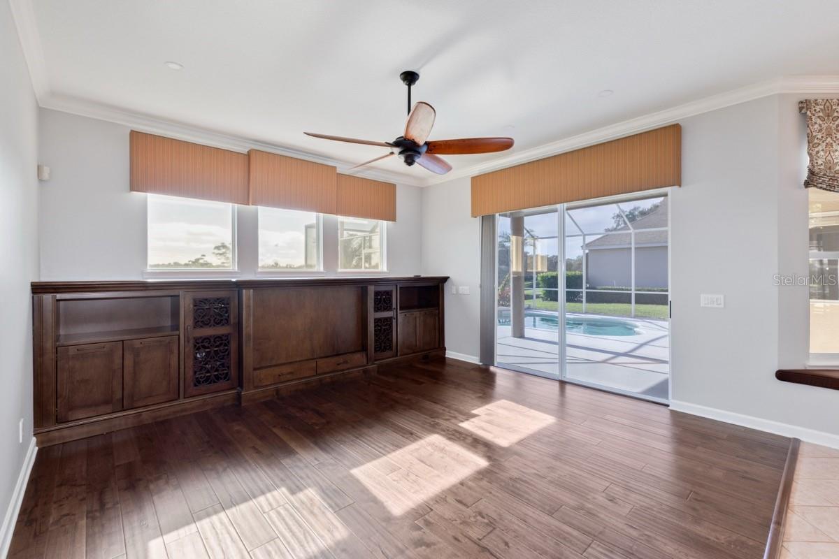 WESTMINSTER LANDING PH 01 - Residential