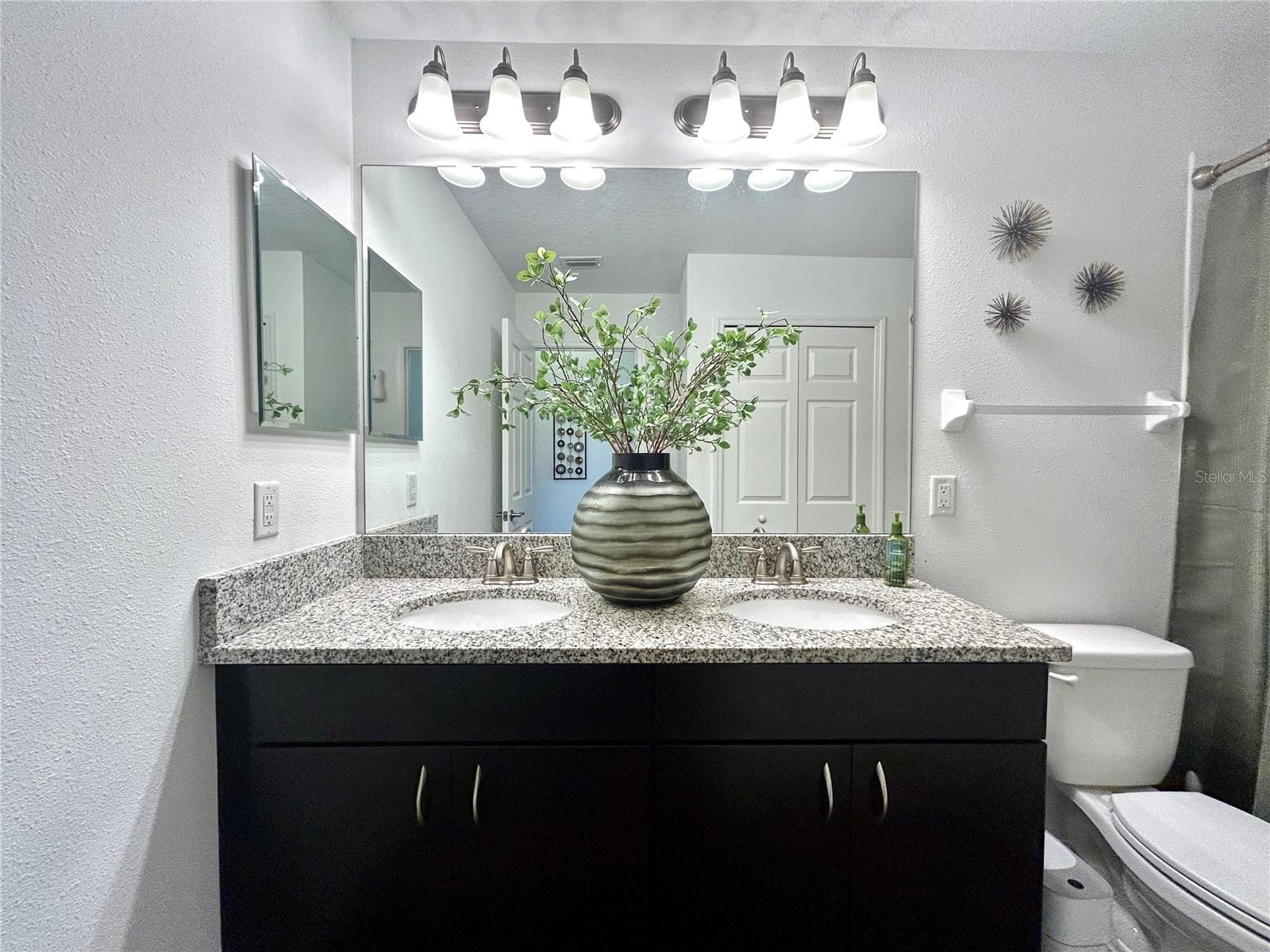 WEST LAKE TWNHMS PH 1 - Residential Lease
