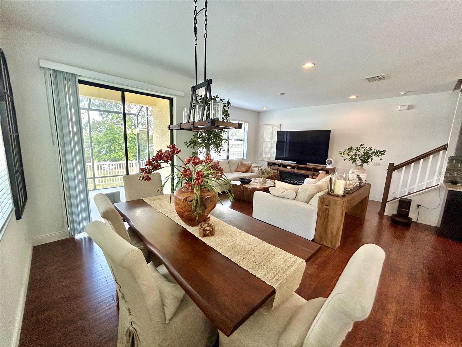 WEST LAKE TWNHMS PH 1 - Residential Lease