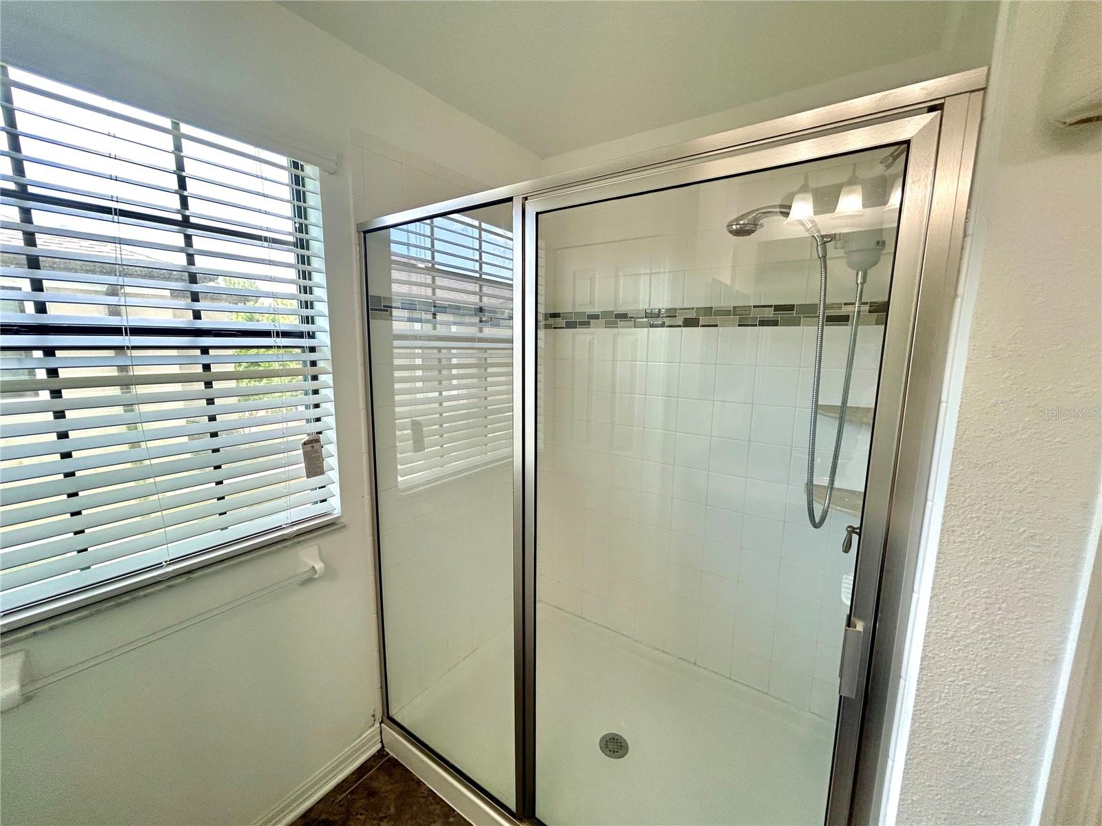 WEST LAKE TWNHMS PH 1 - Residential Lease