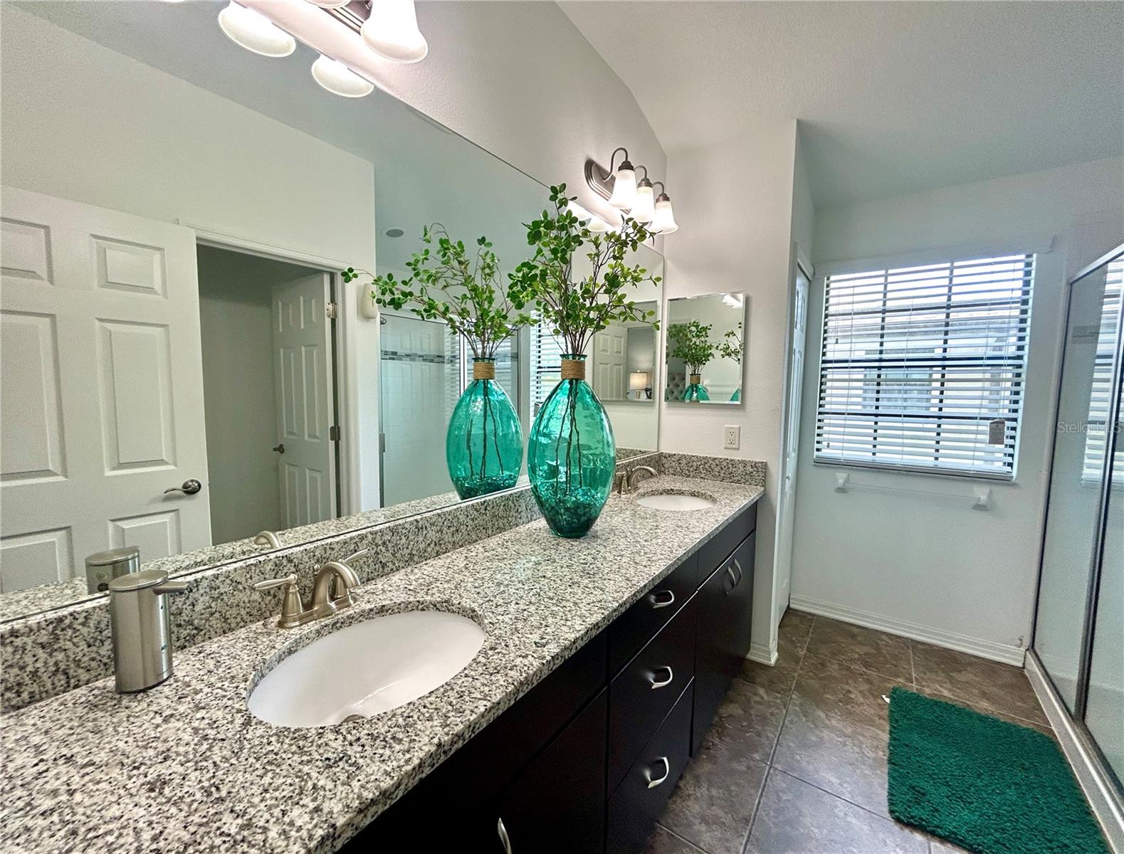 WEST LAKE TWNHMS PH 1 - Residential Lease