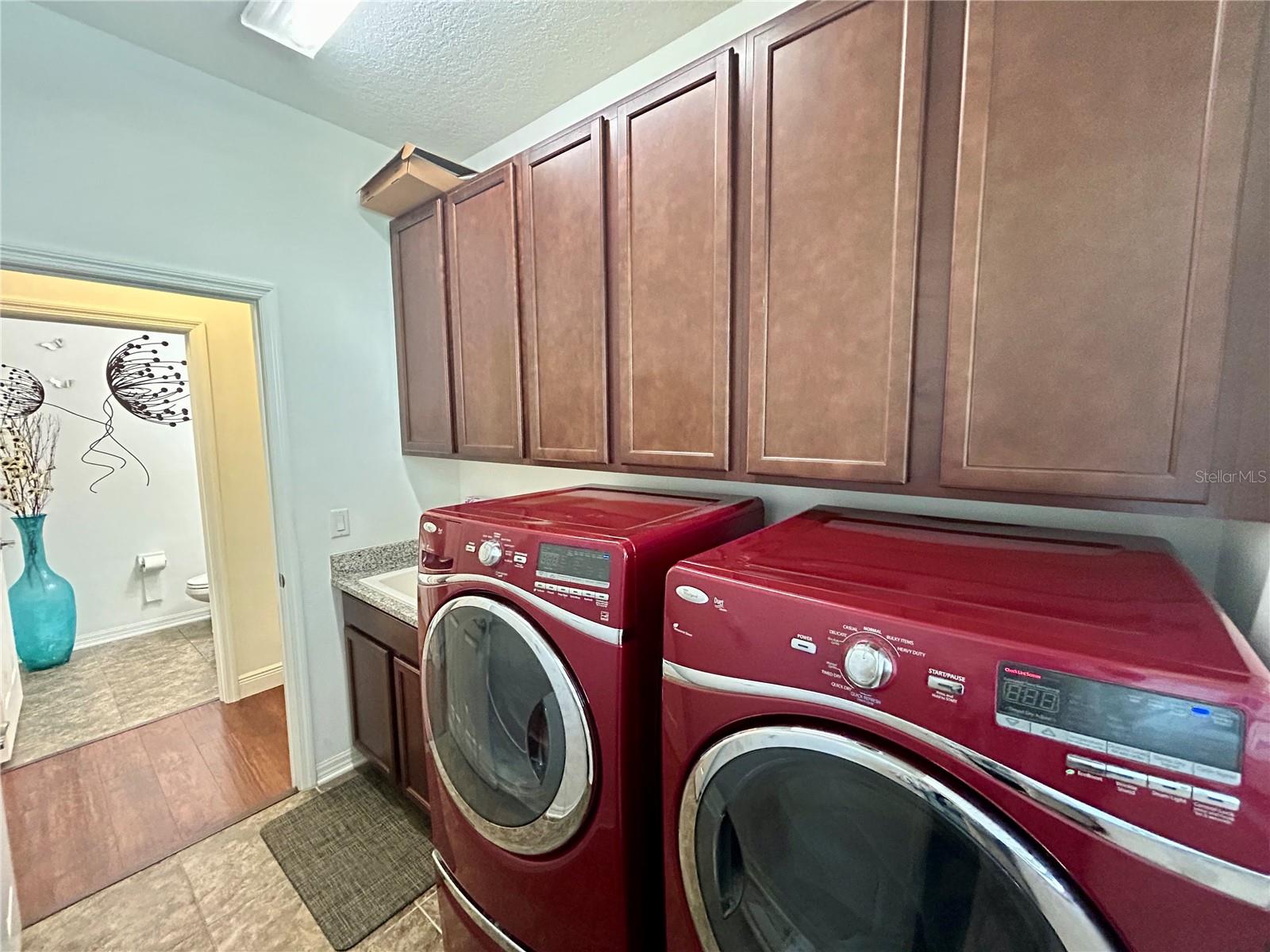 WEST LAKE TWNHMS PH 1 - Residential Lease