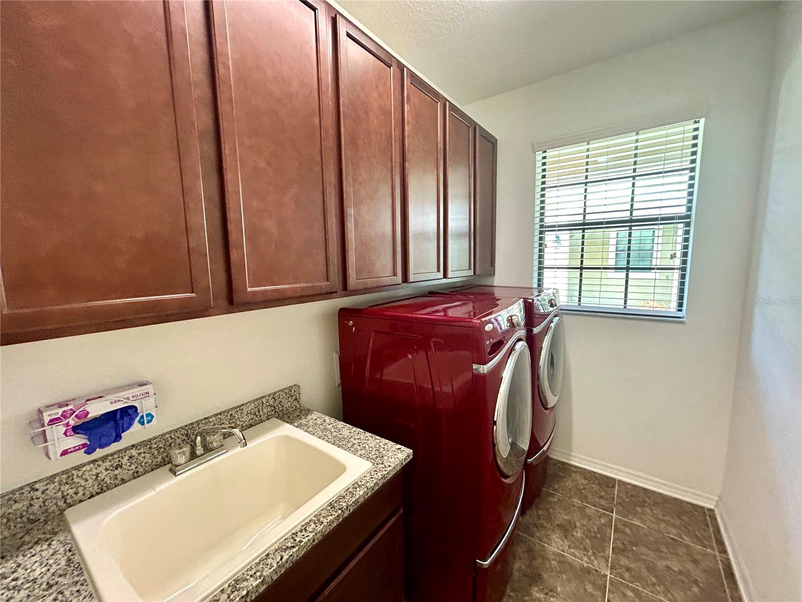 WEST LAKE TWNHMS PH 1 - Residential Lease