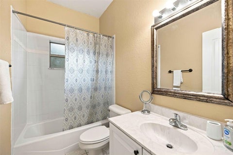 Tiny photo for 1050 NE 165th Street, Citra, FL 32113 (MLS # O6437527)