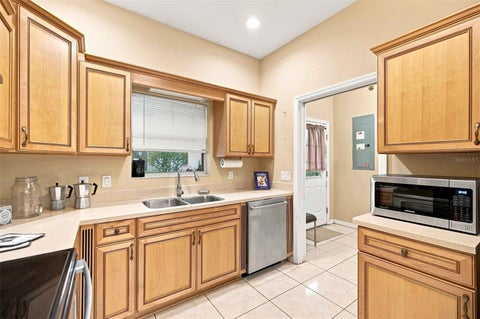 Tiny photo for 1050 NE 165th Street, Citra, FL 32113 (MLS # O6437527)