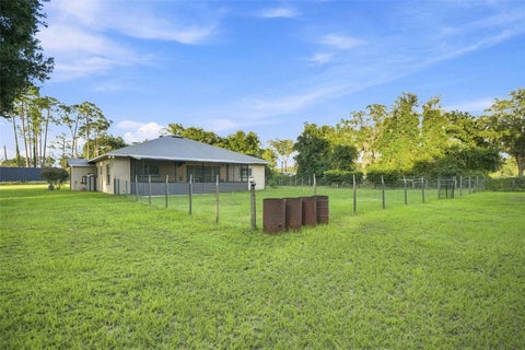 Tiny photo for 1050 NE 165th Street, Citra, FL 32113 (MLS # O6437527)