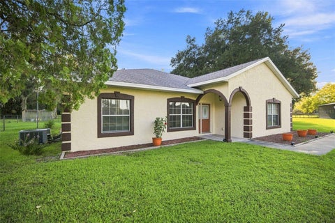 Tiny photo for 1050 NE 165th Street, Citra, FL 32113 (MLS # O6437527)
