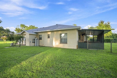 Tiny photo for 1050 NE 165th Street, Citra, FL 32113 (MLS # O6437527)