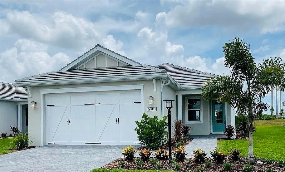 LAKEHOUSE COVE AT WATERSIDE PHASE 5 AND 6 - Residential