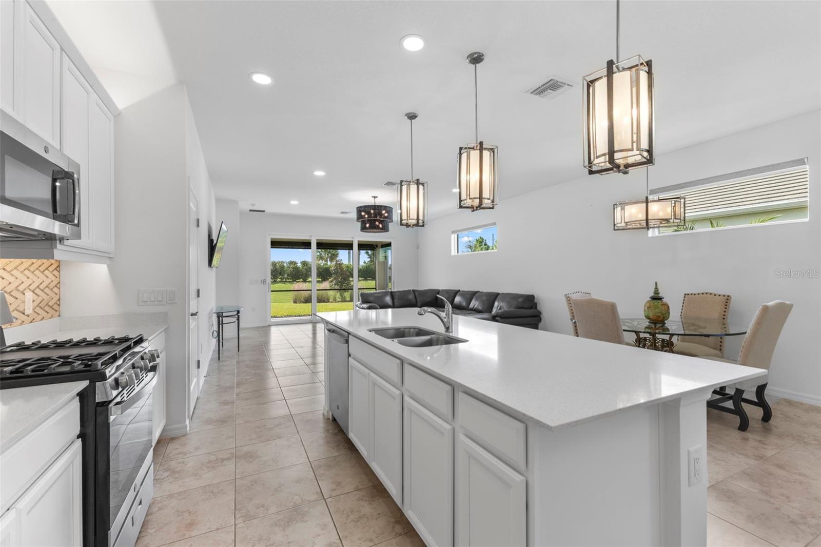 LAKEHOUSE COVE AT WATERSIDE PHASE 5 AND 6 - Residential