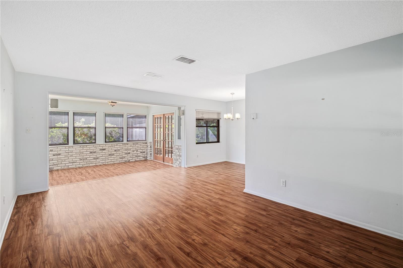 5128 LAKE HOWELL ROAD