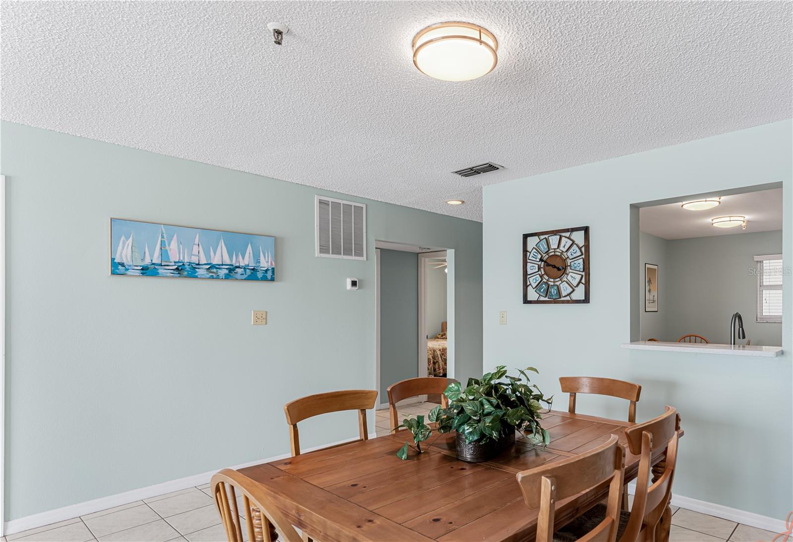 SEA BREEZE OF MADEIRA CONDO - Residential