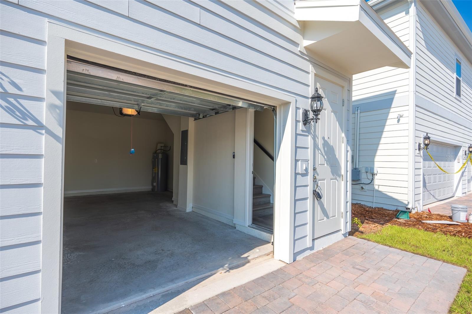 WESLYN PARK PH 3 PB 34 PGS 38-52 LOT 144 - Residential Lease