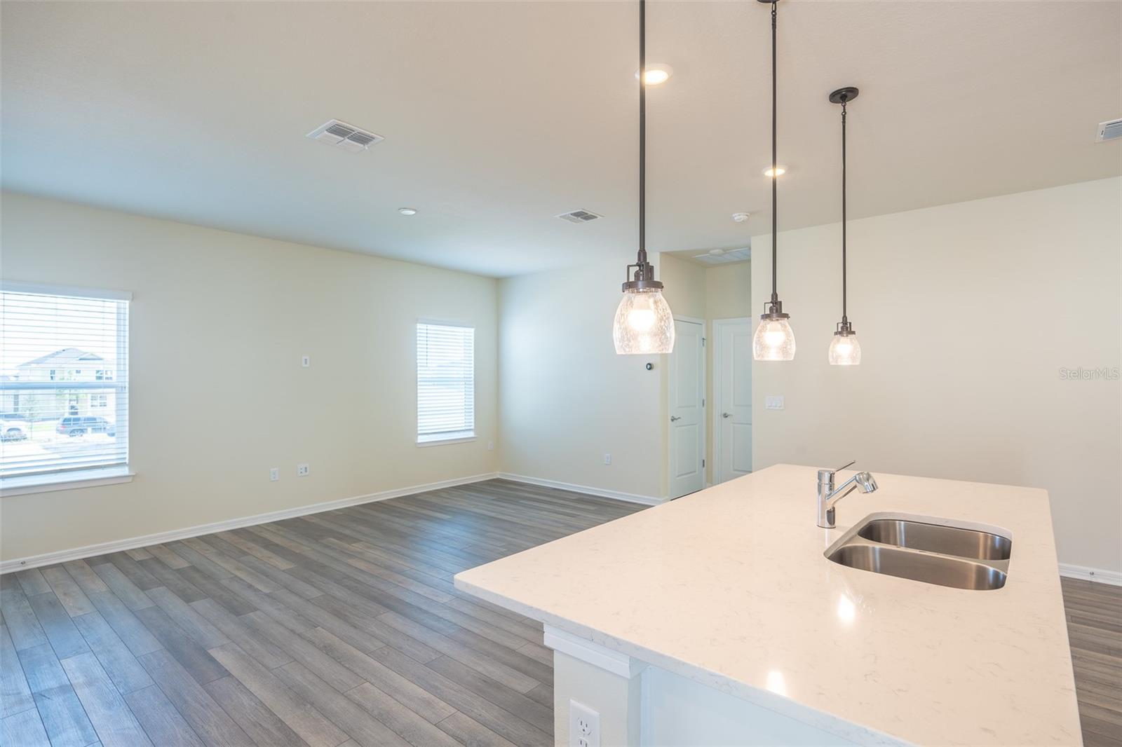 WESLYN PARK PH 3 PB 34 PGS 38-52 LOT 144 - Residential Lease