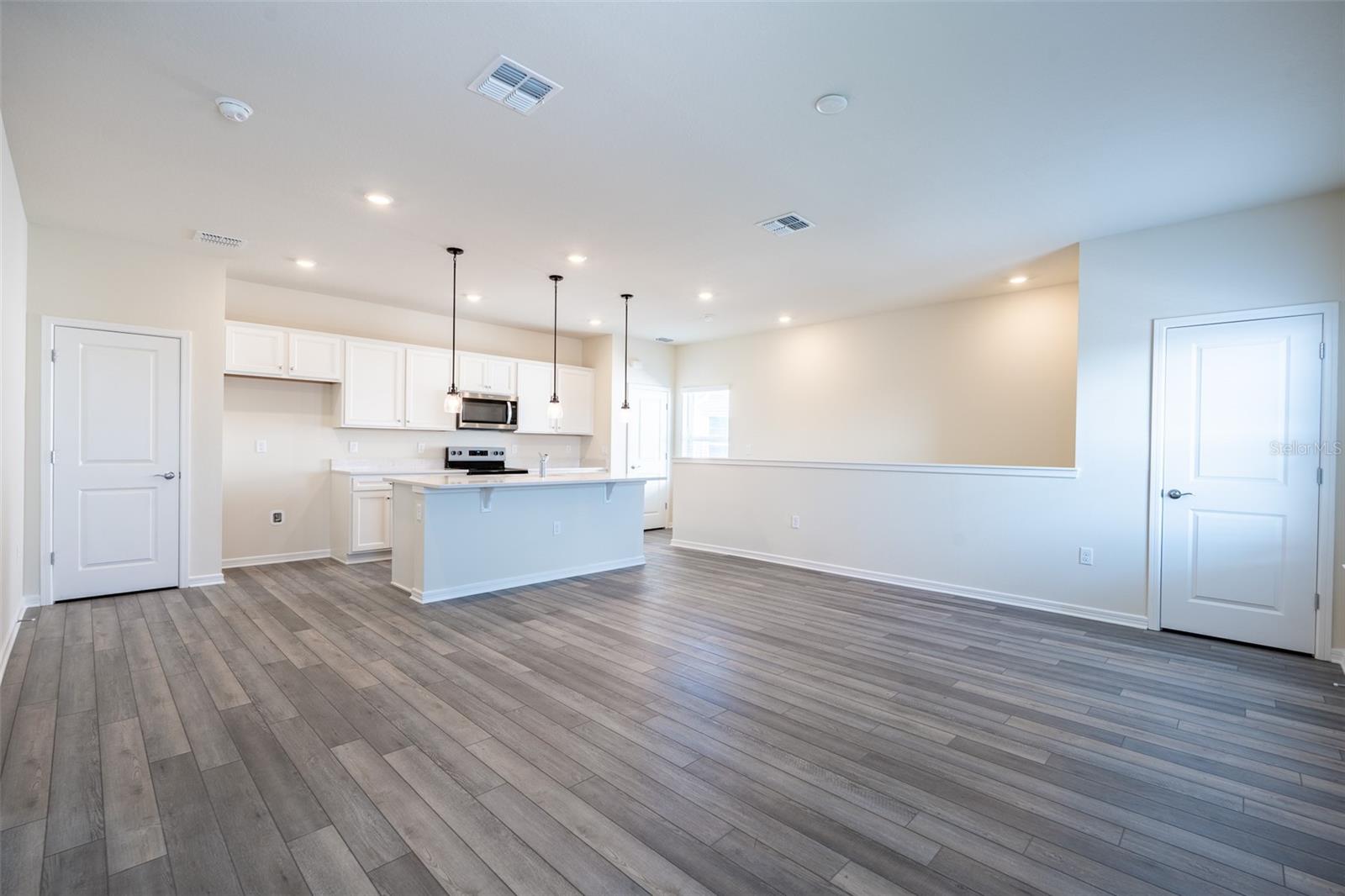 WESLYN PARK PH 3 PB 34 PGS 38-52 LOT 144 - Residential Lease