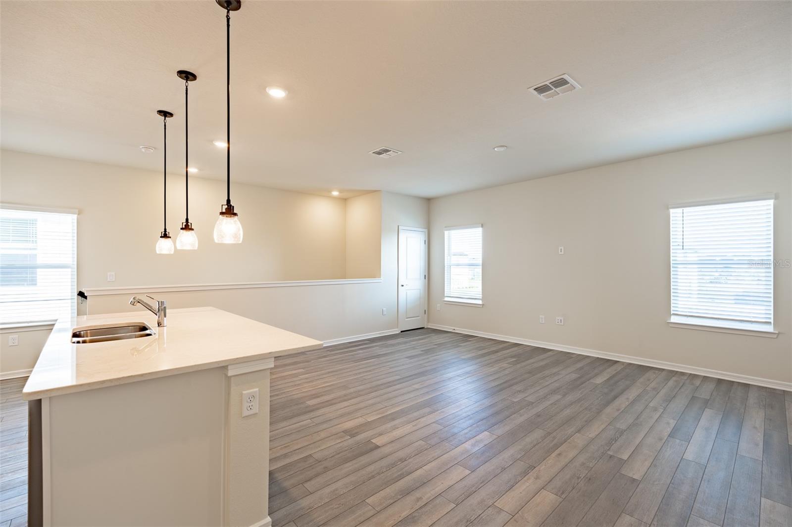 WESLYN PARK PH 3 PB 34 PGS 38-52 LOT 144 - Residential Lease