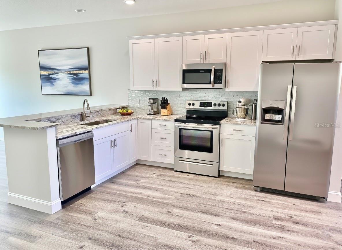 BONITA VISTA APARTMENTS - Residential Lease